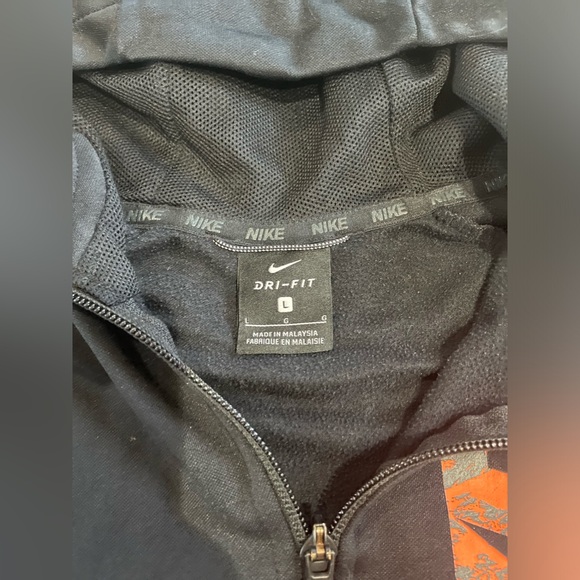 Boys Black Zip Up Nike Hoodie - Picture 5 of 5